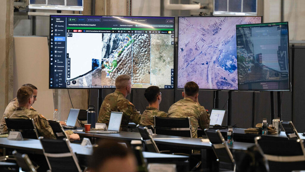 קריית גת חיילים אמריקנים בבסיס של מרכז התיאום האזרחי של ארה"ב בישראל