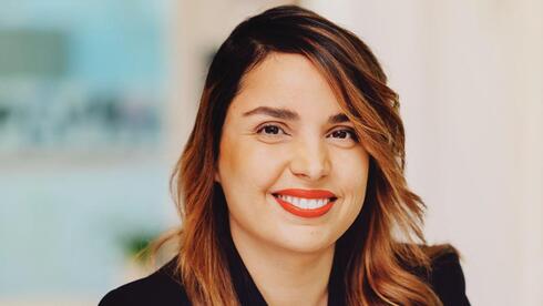 סברין חוג'יראת. "נשים ערביות רווקות כמעט לא מסכימות לדבר על מיניות, בטח לא להיחשף. זה נחשב טאבו מוחלט" 