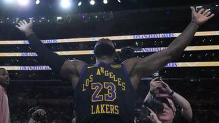 Even before he touched the ball, the Lakers crowd gave James a standing ovation 