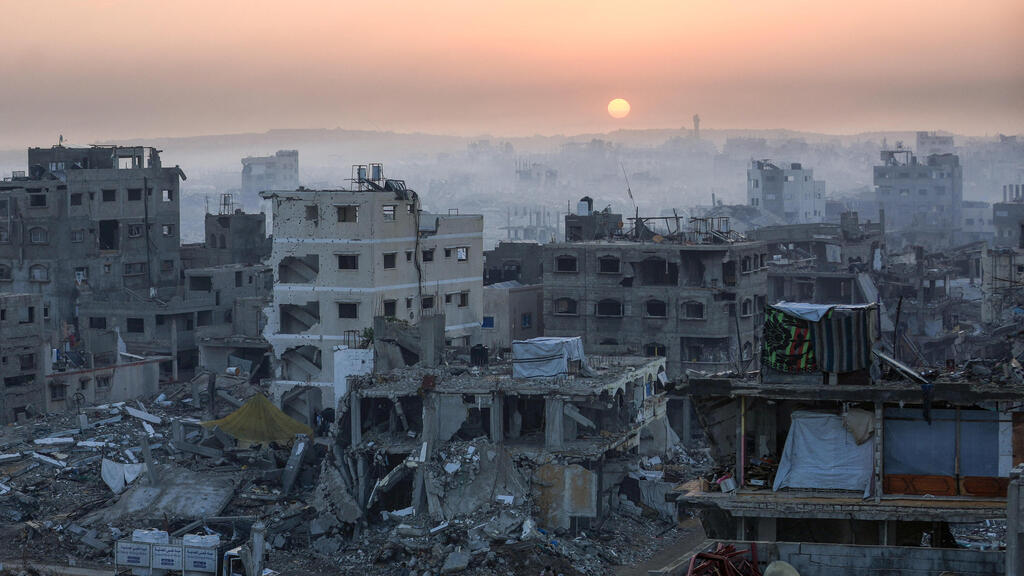 Город Газа (Фото: REUTERS/Dawoud Abu Alkas) העיר עזה