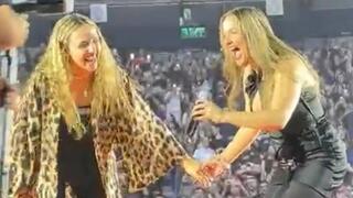 עדן בן זקן מארחת את רומי גונן בהופעה