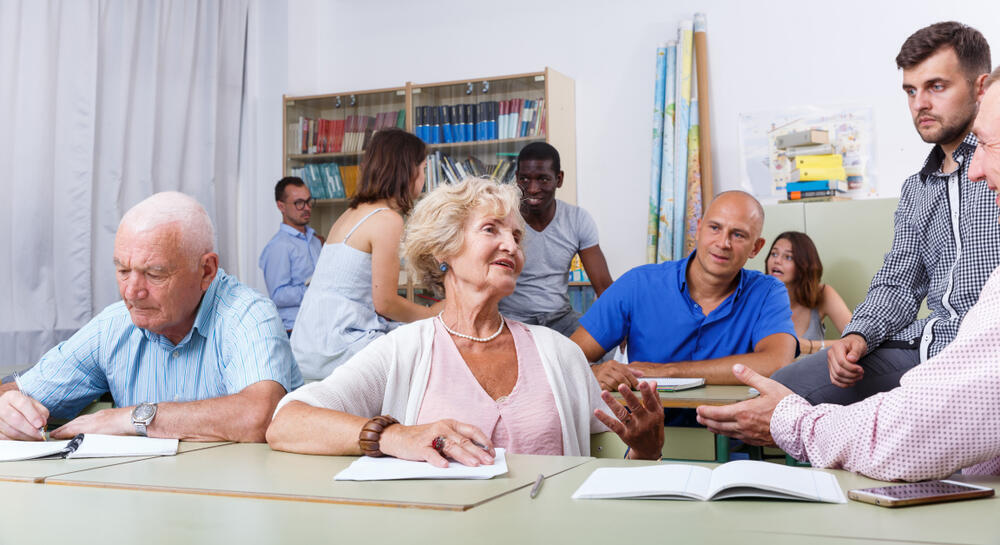Photo: Shutterstock הגיל השלישי, מבוגרים