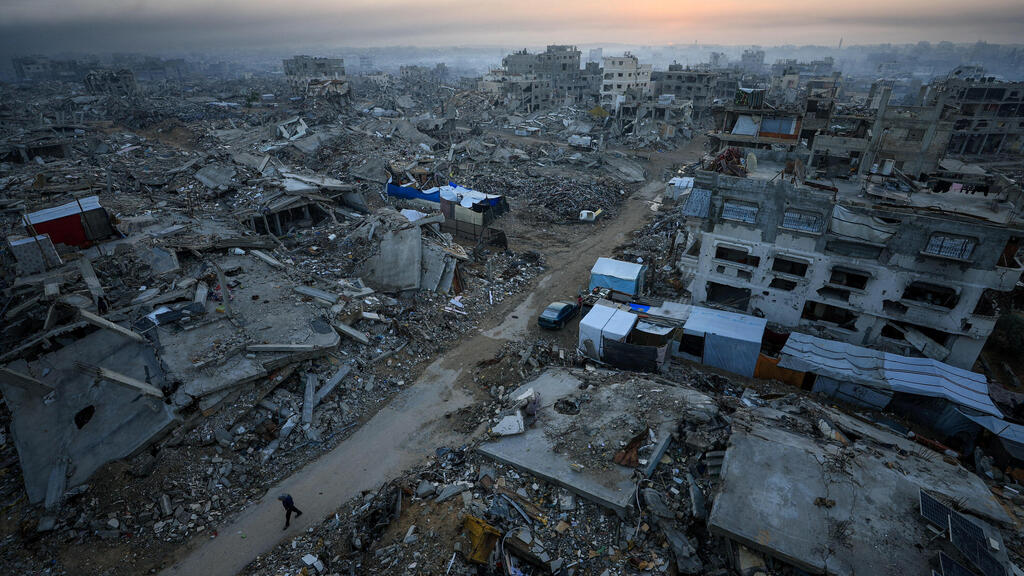 Gaza (Photo: Reuters/Dawoud Abu Alkas) העיר עזה