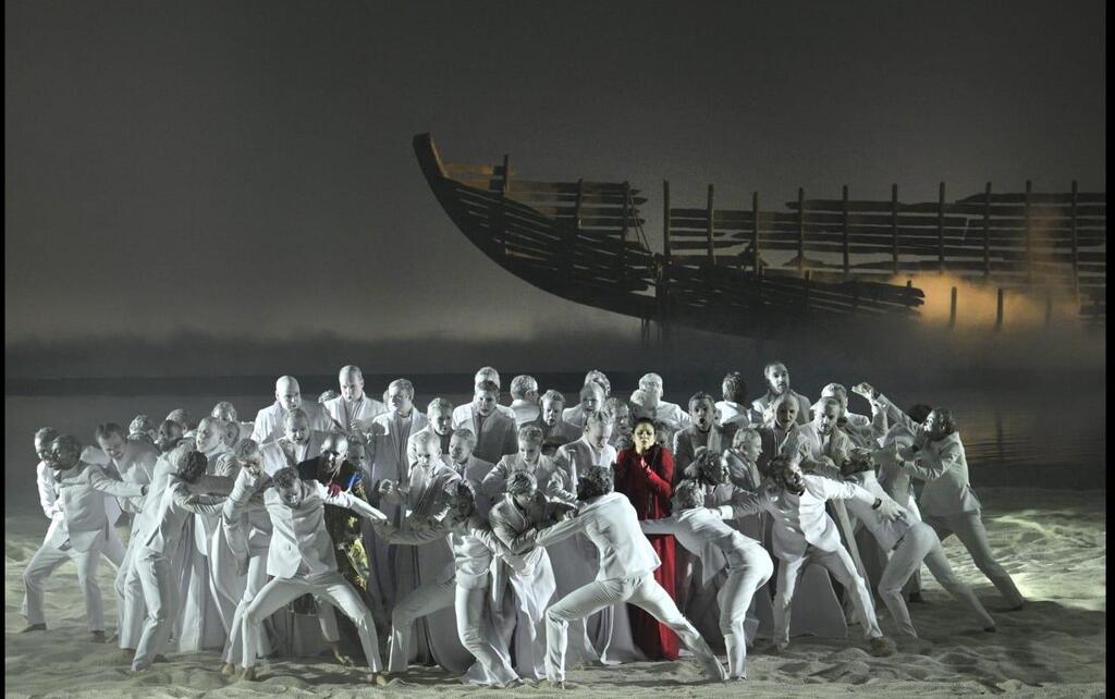 Сцена из оперы "Дидона и Эней" (Фото: Йоси Цвекер ) Сцена из оперы "Дидона и Эней"