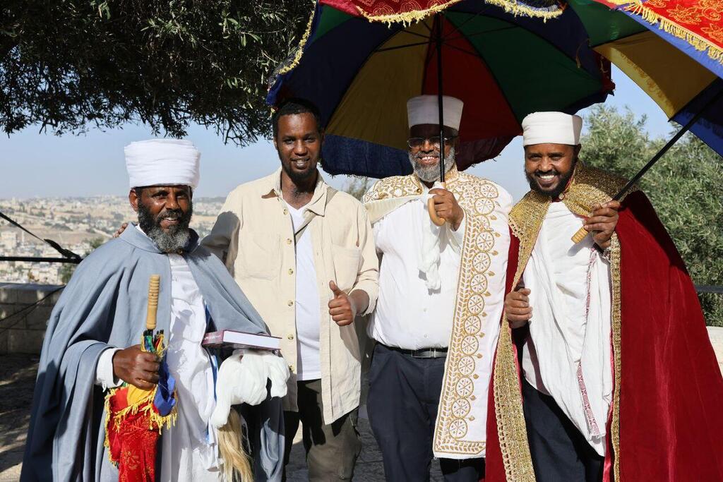 אברה מנגיסטו עם הקייסים בתפילת חג הסיגד בירושלים