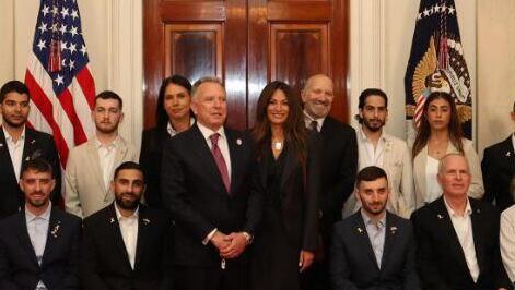 26 שורדי שבי לצד וויטקוף: תיעוד ראשון מהבית הלבן