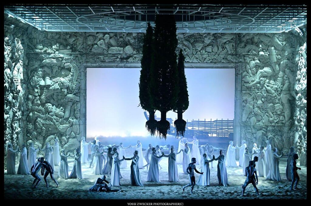 Сцена из оперы "Дидона и Эней" (Фото: Йоси Цвекер ) Сцена из оперы "Дидона и Эней"