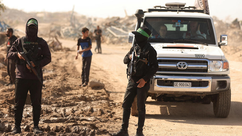 Террористы в секторе Газы (Фото: REUTERS/Dawoud Abu Alkas) מחבלי חמאס