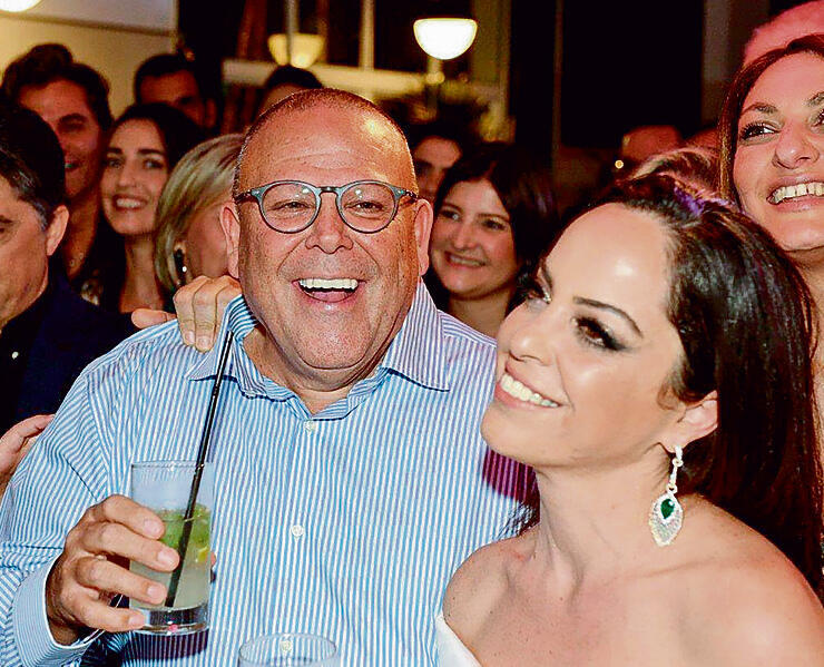 Арнон Бар-Давид с супругой yk14587305