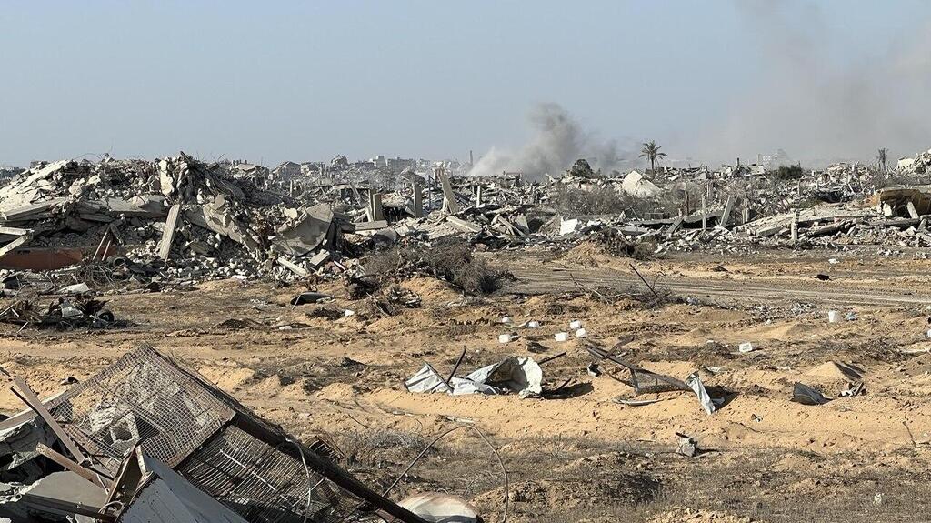 Rafah in the Gaza Strip (Photo: Ron Crissy) כתב וויינט רון קריסי, עם הכוחות ברפיח, רצועת עזה