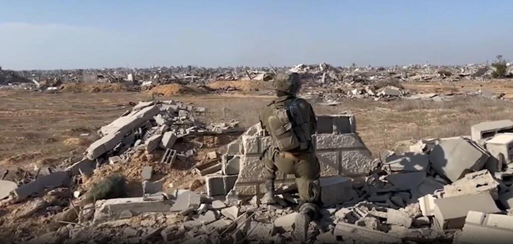 כתב וויינט רון קריסי, עם הכוחות ברפיח, רצועת עזה