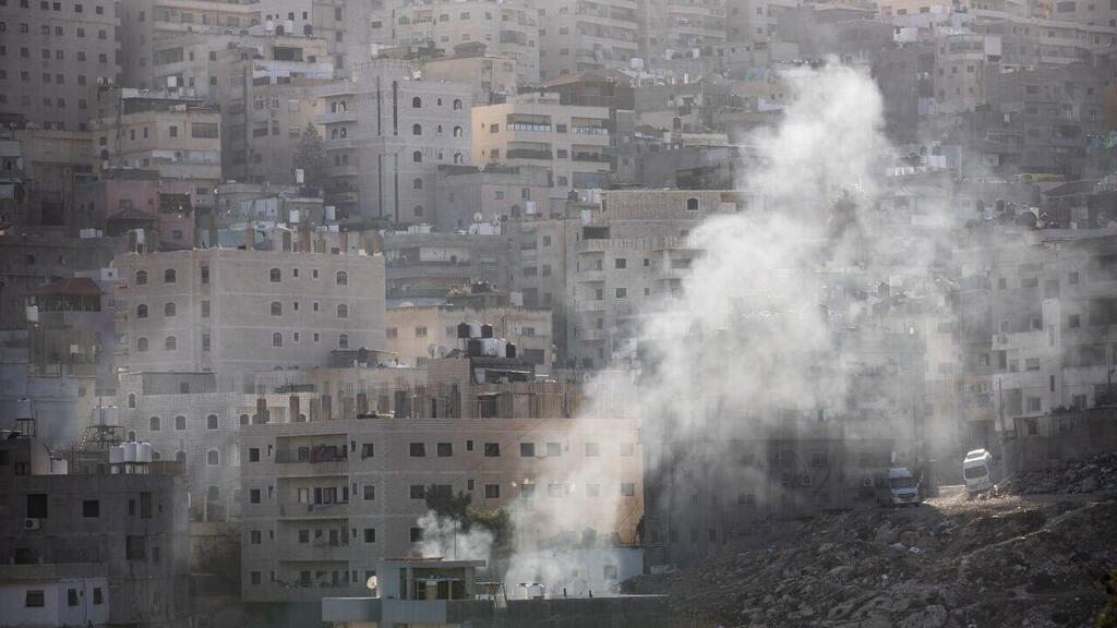 У разделительной стены (Фото: Алекс Коломойский) שכונת פסגת זאב, ירושלים