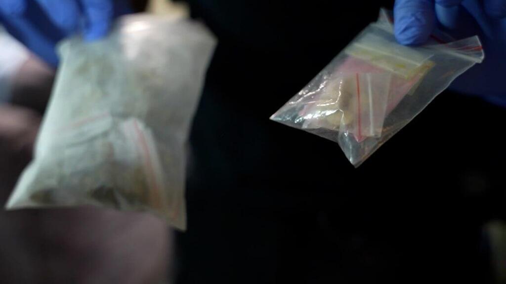 תיעוד: מעצרם של 26 חשודים בסחיטה באיומים, סחר והחזקת סמים 