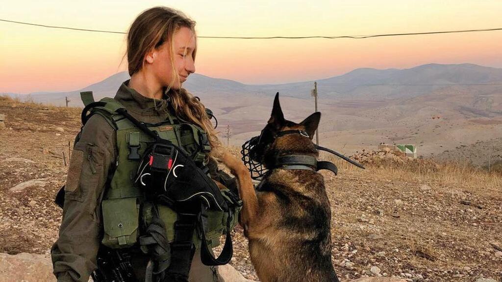 מעיין די במהלך השירות. "אחרי השחרור מ'עוקץ' אימצתי את קליאו"