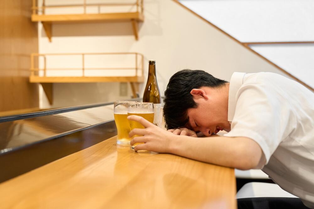 צריכת אלכוהול גבוהה בקרב גברים