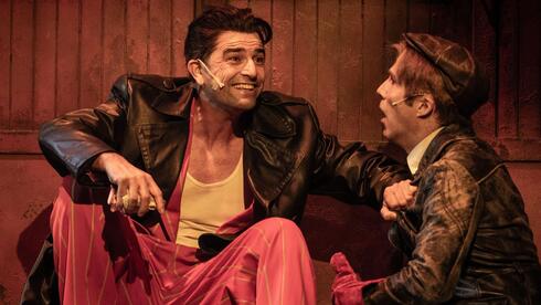 מתוך "זינגר" בקאמרי