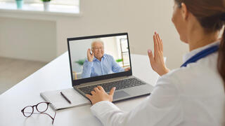 ייעוץ רפואי מרחוק בגיל השלישי