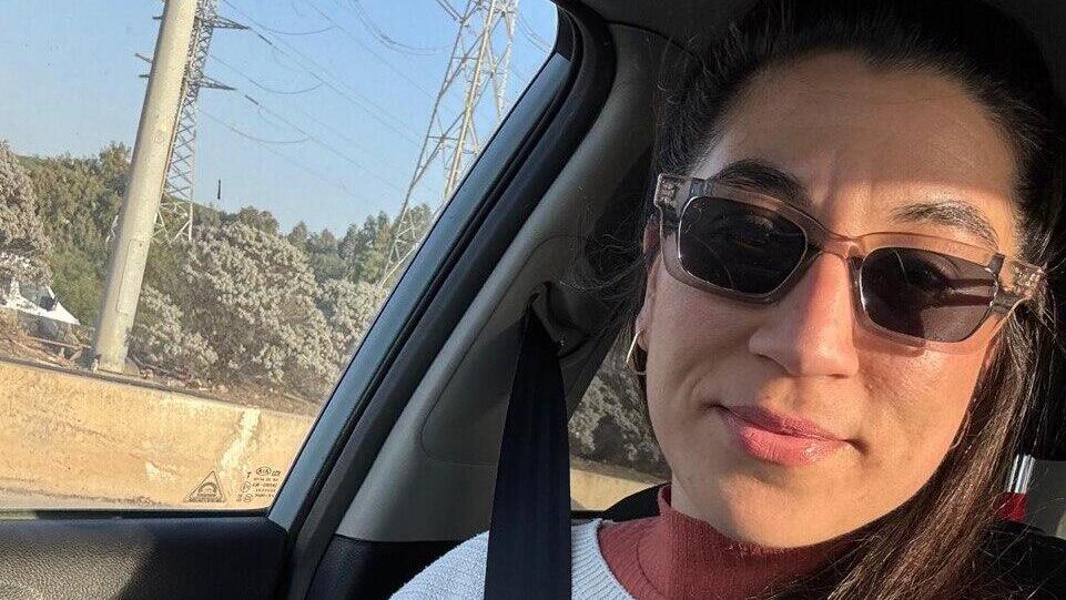 אביה קונר, תושבת רחובות