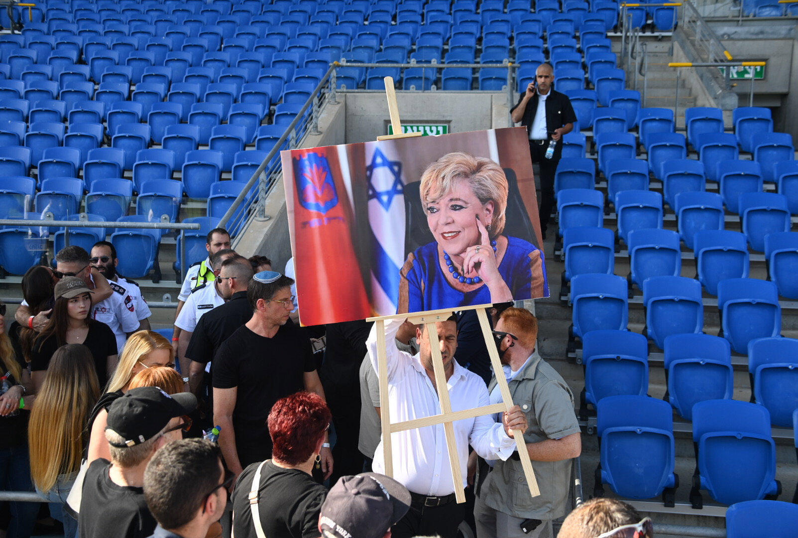 בדרכה האחרונה. הלווייתה של מרים פיירברג-איכר ז"ל, ראשת העיר נתניה 