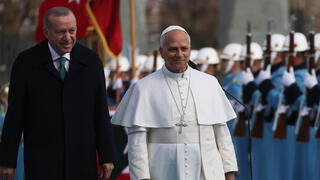 נשיא טורקיה ארדואן עם האפיפיור ליאו ה-14 ב אנקרה