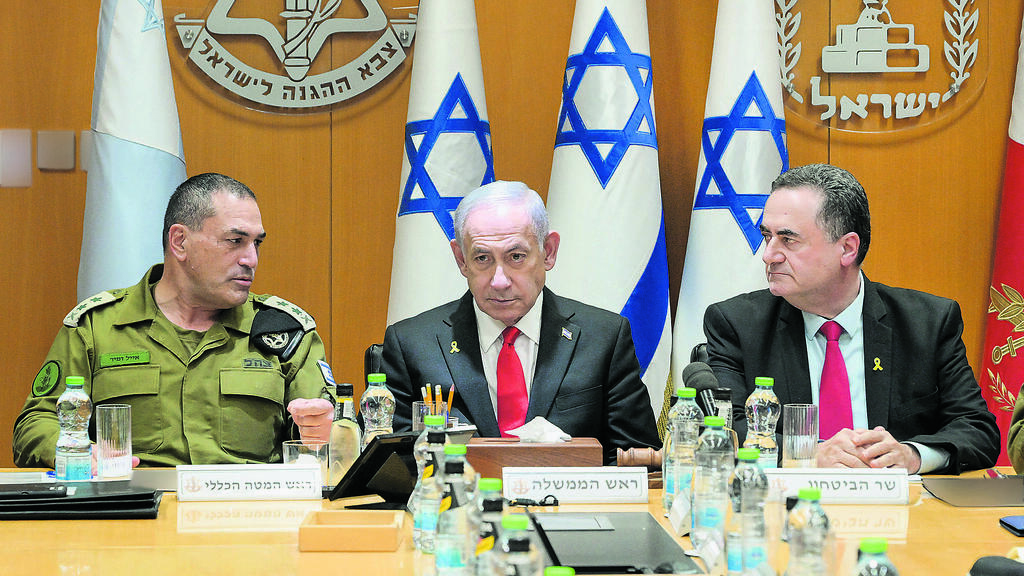 שר הביטחון ישראל כ"ץ, ראש הממשלה בנימין נתניהו והרמטכ"ל רא"ל אייל זמיר