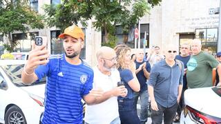 דיון ביהמ"ש השלום בת"א לעניין תקיפתם של גיא פלג - נווה רוזוליו  ע"י מרדכי דוד