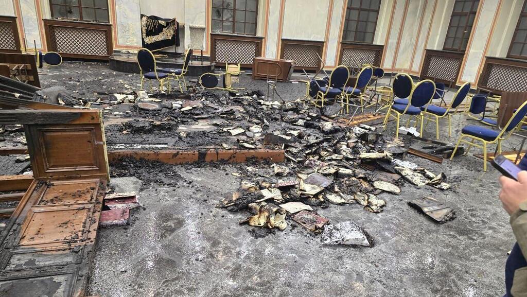 הנזק שנגרם לבית הכנסת המפורסם