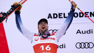 גולש הסקי האלפיני עם אלכסנדר אמודט קילדה