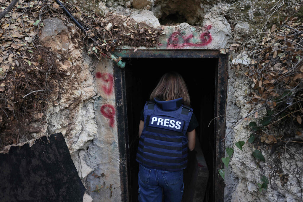 צבא לבנון הזמין עיתונים לסיור במנהרה של חיזבאללה