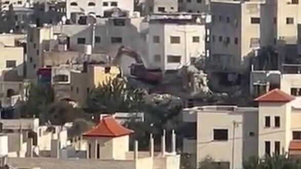  הריסת בתים בג'נין