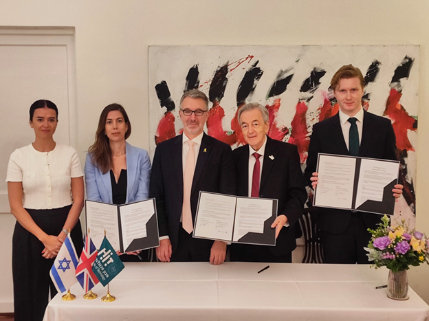 Holon Institute of Technology (HIT) and UK Abraham Accords Group (UKAAG) representatives (Photo: HIT) Holon Institute of Technology (HIT) and UK Abraham Accords Group (UKAAG) representatives