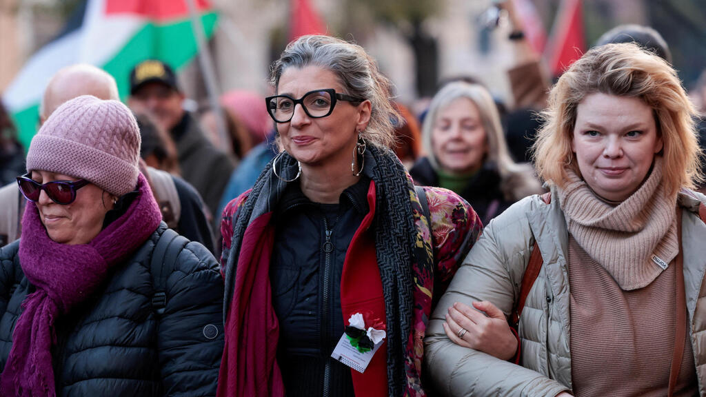 Photo: Remo Casilli/ Reuters פרנצ'סקה אלבנזה השליחה המיוחדת של האו"ם לשטחים הפלסטיניים הפגנה ב רומא