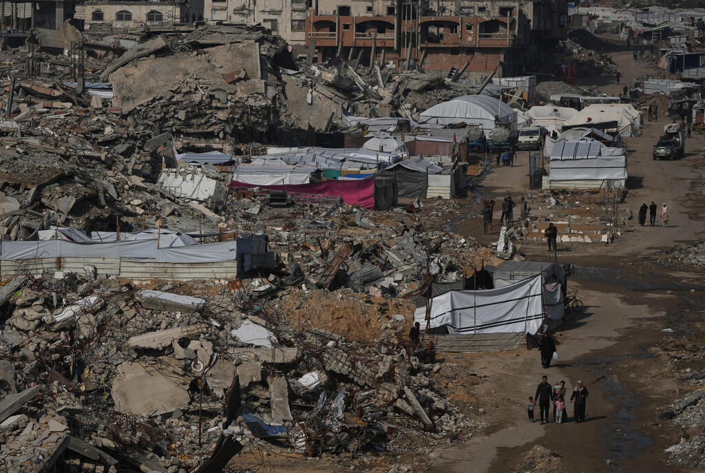 Gaza's Sheikh Radwan neigborhood (Photo: Abdel Kareem Hana) הרס ב שייח רדואן בעיר עזה רצועת עזה