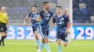 דן ביטון חוגג שלושער