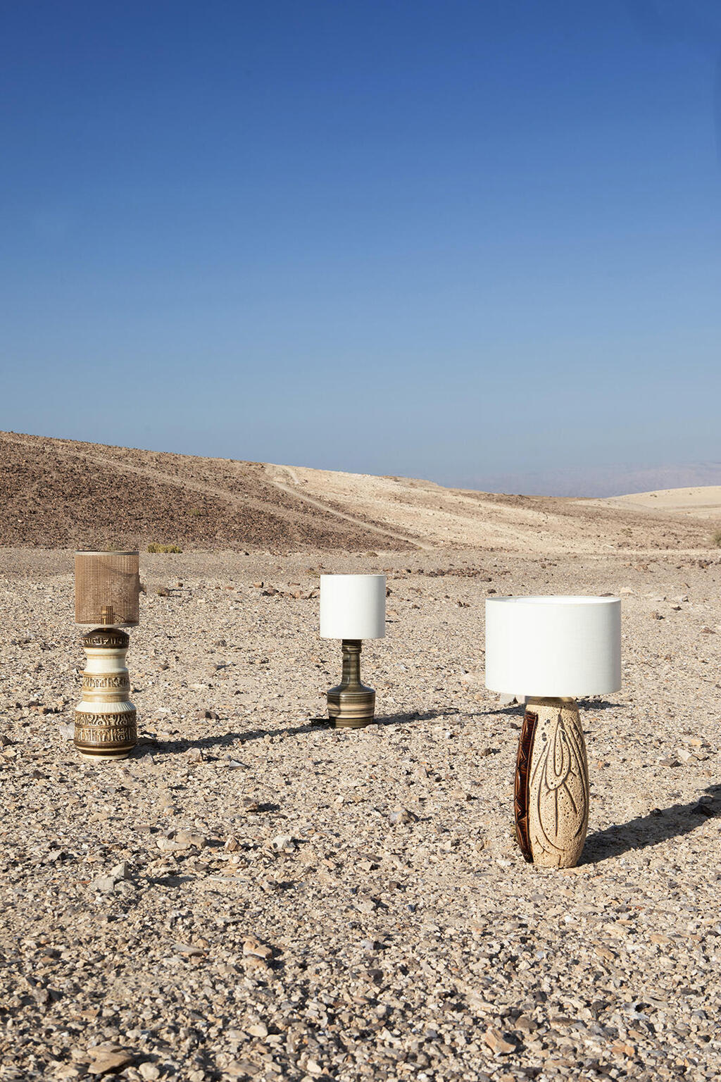 גופי תאורה מכדים ישנים, טלי צלניק, PIECE OF MINE