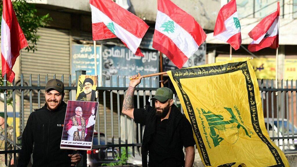 ביקור האפיפיור לאו ליאו ה 14 ב לבנון ביירות תמונות שלו ושל נסראללה