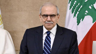 ראש ממשלת לבנון נוואף סלאם עם ה אפיפיור לאו ליאו ה 14 ביירות ארמון הנשיאות