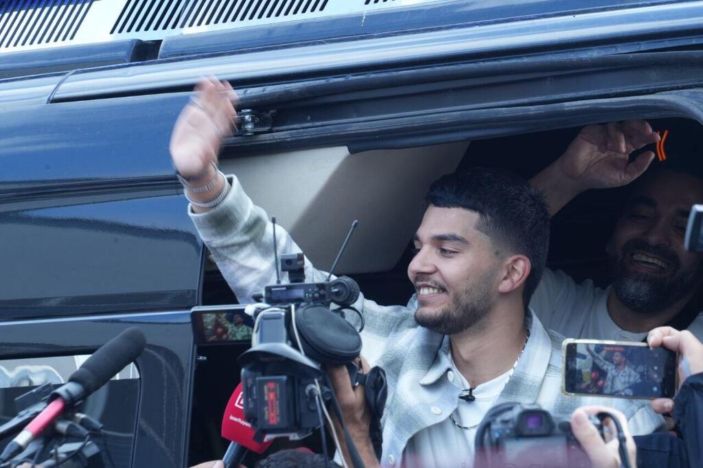 שורד השבי יוסף חיים אוחנה מגיע לקריית מלאכי, חוזר לביתו