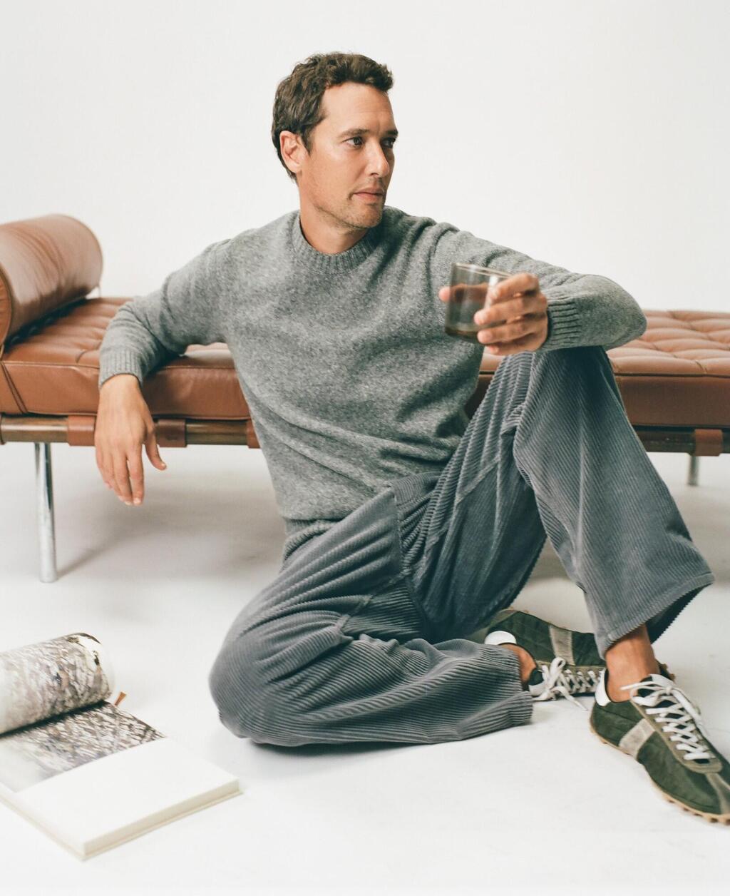 ניינטיז באוויר. דודי בלסר (צילום: סיימן אלמלם, פקטורי 54) דודי בלסר הפקת אופנה