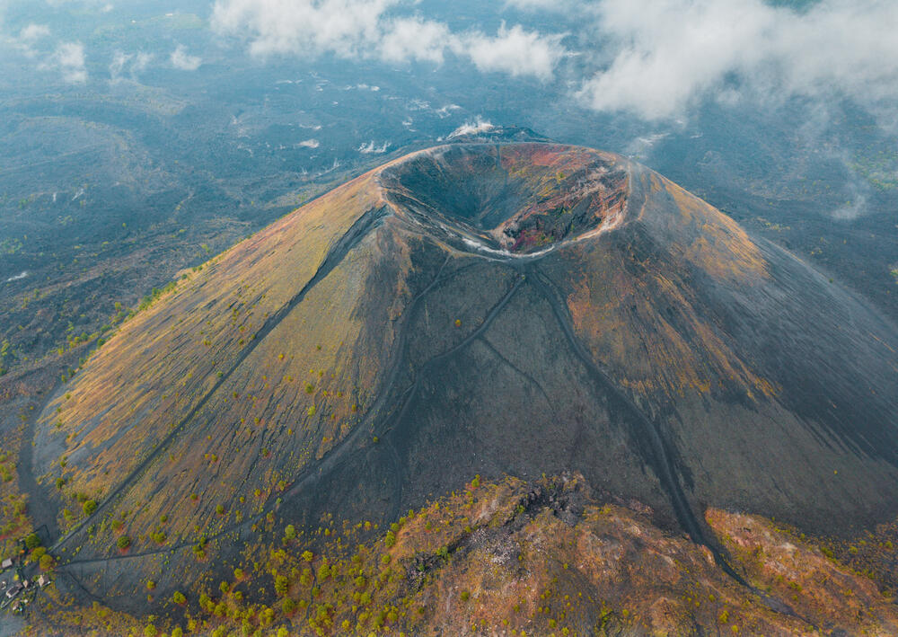 Вулкан Парикутин в Мексике (Фото: Rubi Rodriguez Martinez/Shutterstock) הר הגעש פאריקוטין במקסיקו