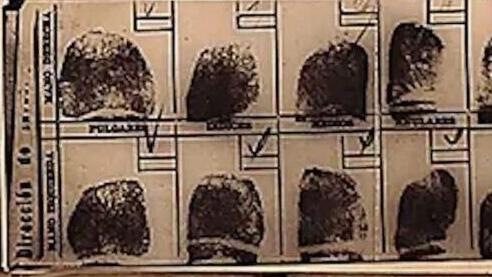 אפילו טביעות אצבע נאספו