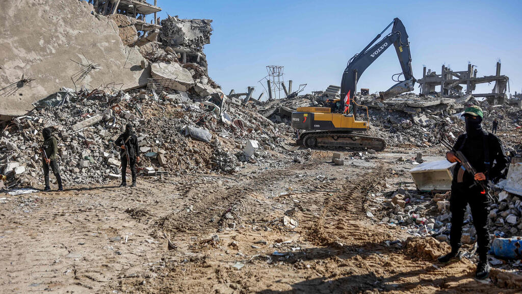 בחמאס הודיעו על מסירת חלל חטוף, ישראל: קיבלנו ממצאים מהצלב האדום, יועברו לזיהוי