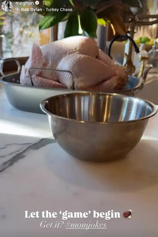 אנחנו נוותר על העוף כפרה, התמלאנו מהמנות הראשונות (צילום: אינסטגרם) מייגן מרקל