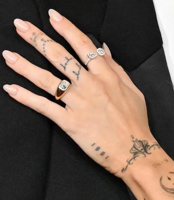 מיילי סיירוס מקס מורנדו