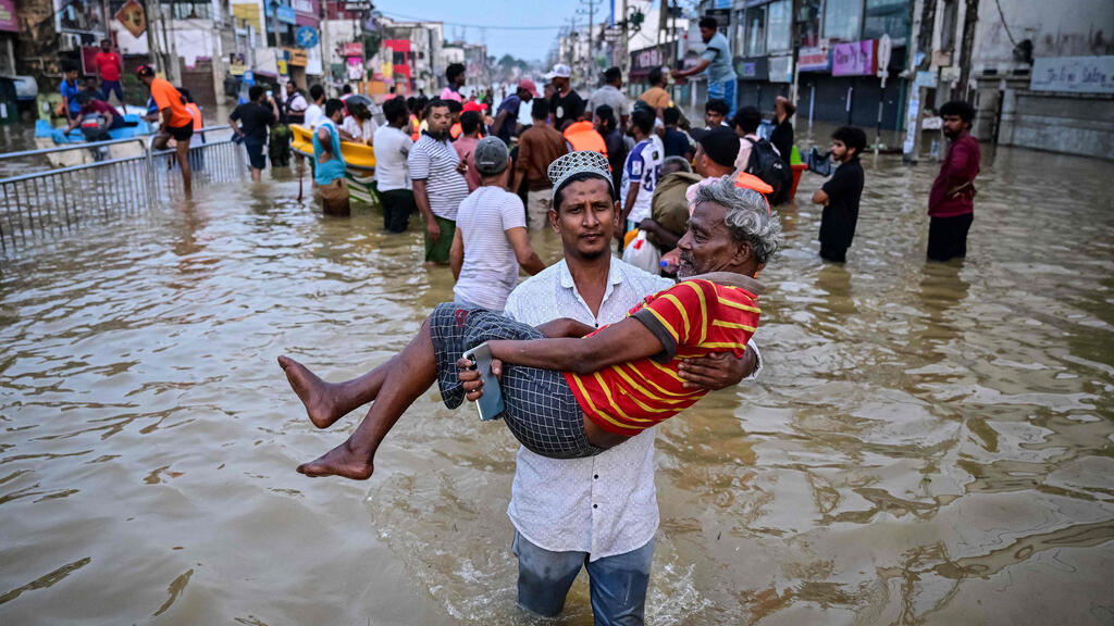 שיטפונות אסיה סרי לנקה
