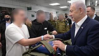 ראש הממשלה בנימין נתניהו ביקר בבקו״ם ונפגש עם מתגייסים לחיל הנדסה קרבית