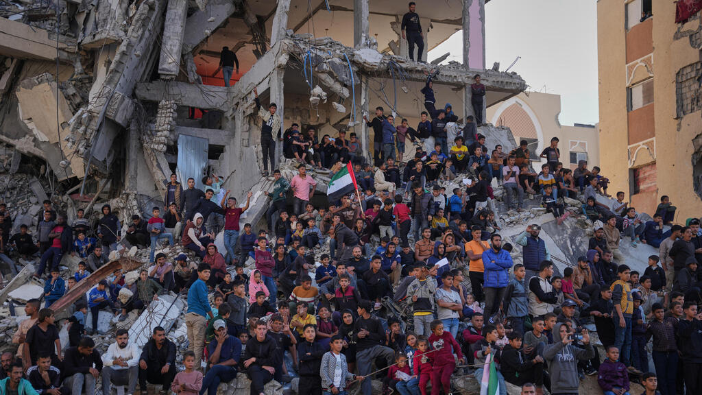 חתונה המונית בחאן יונס