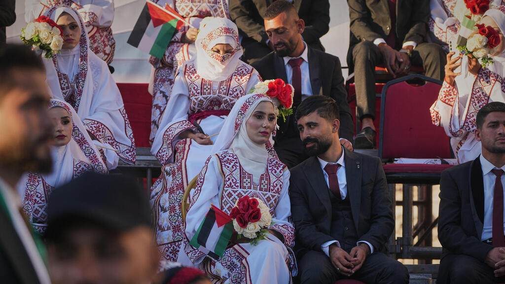 חתונה המונית בחאן יונס