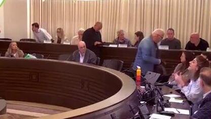 חברת מועצת העיר חיפה הפסיקה דיון בעקבות הטרדה מינית