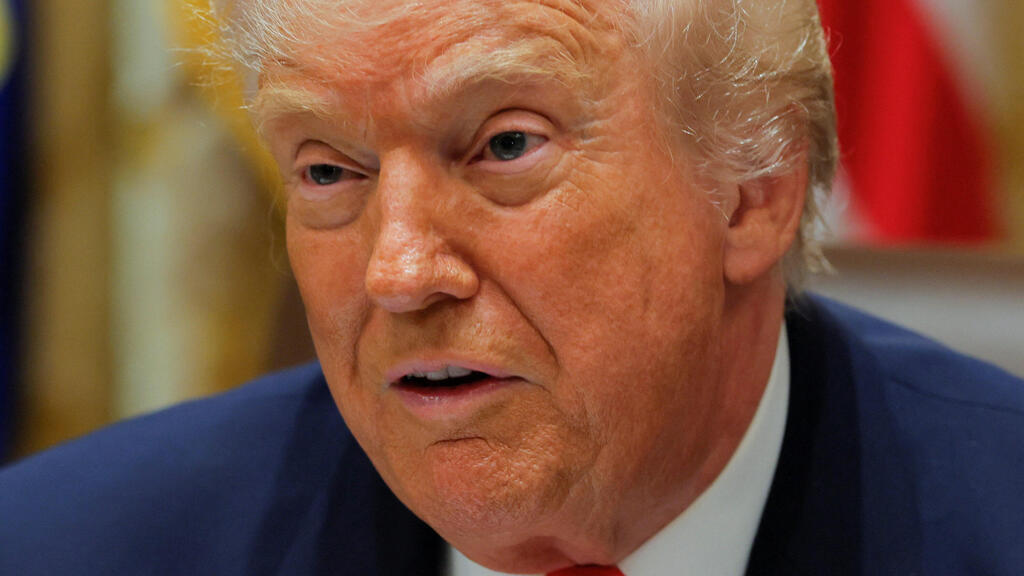 Президент США Дональд Трамп (Фото: REUTERS/Brian Snyder) נשיא ארה"ב טראמפ בישיבת קבינט